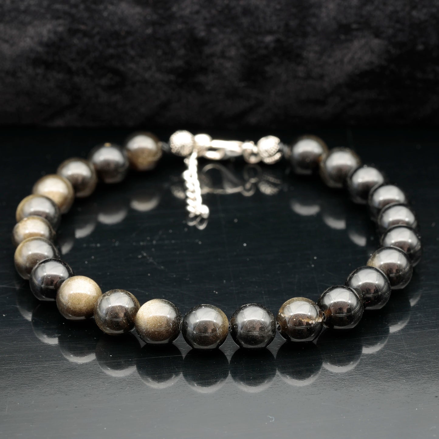 Löwenanhänger aus Messing, Makramee-Halskette mit natürlichen schwarzen Onyx- und Lavasteinperlen