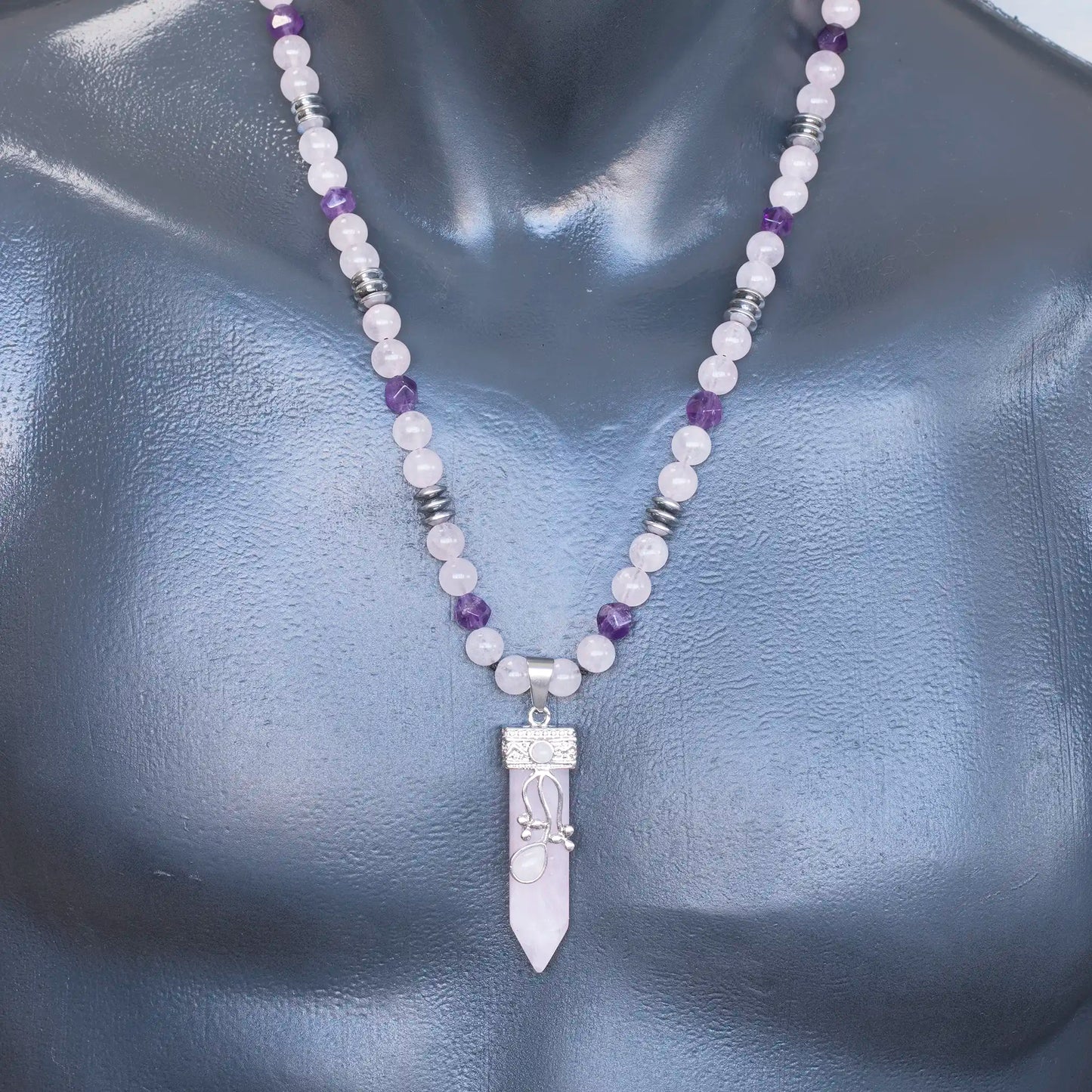 Colgante de león de latón, collar de macramé con cuentas de piedra de lava y ónix negro natural