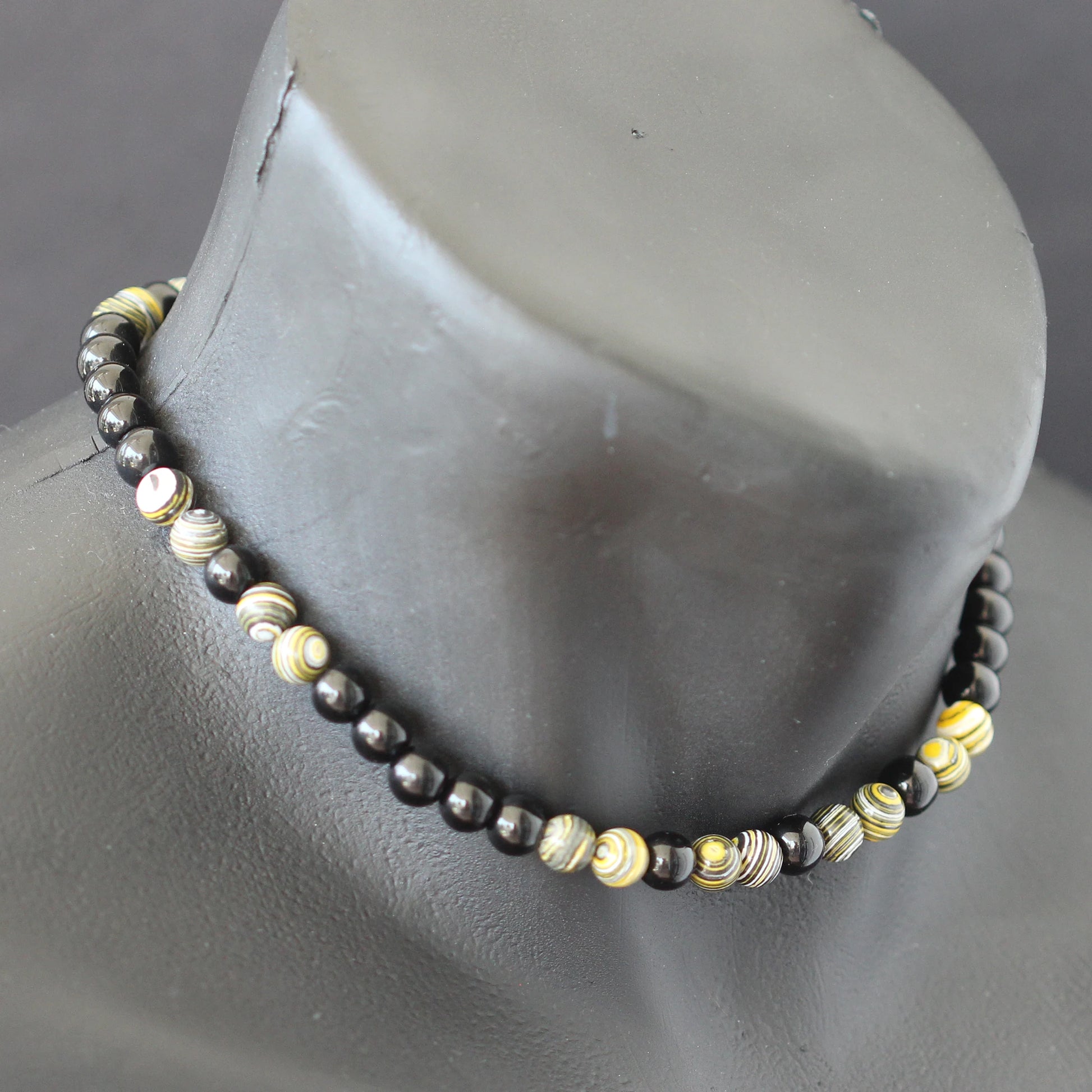 Natural Yellow Fordite & Black Onyx Beaded Macrame Choker Necklace - ElisaJewelryArt