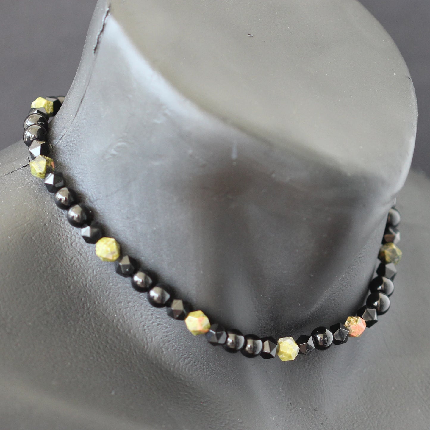 Natural Unakite & Black Onyx Beaded Macrame Choker Necklace - ElisaJewelryArt