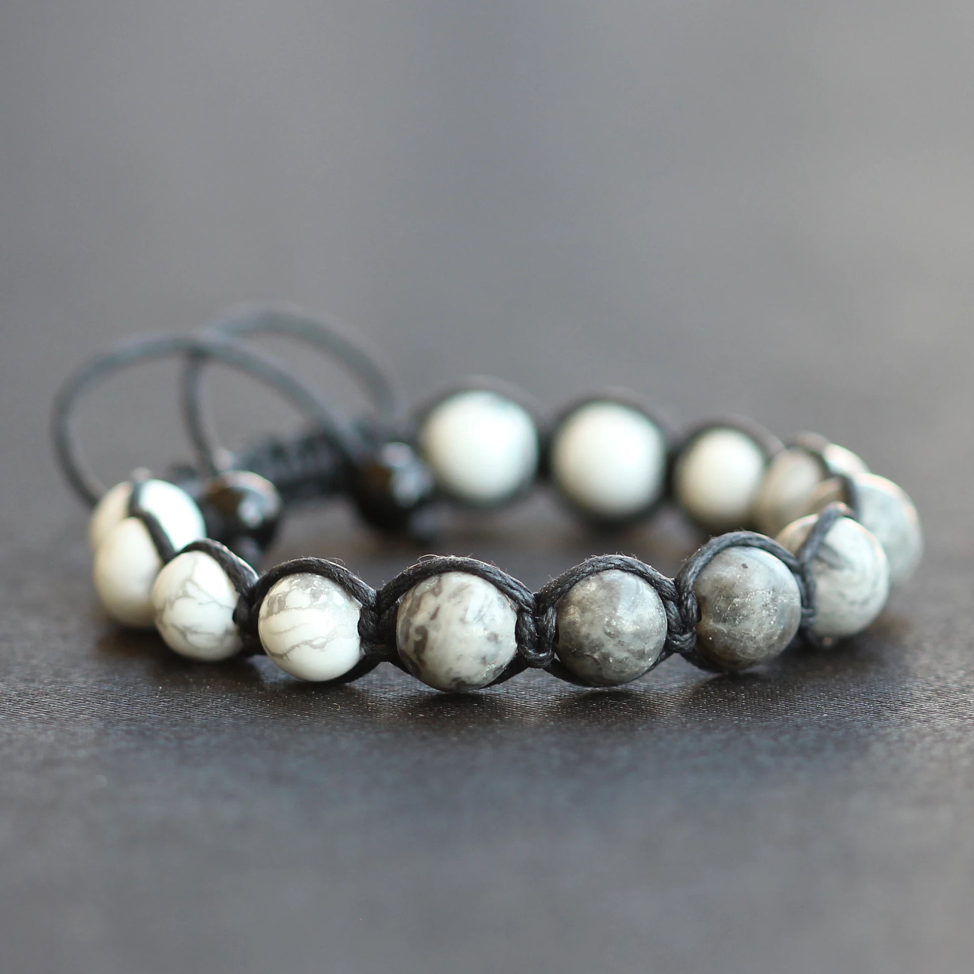 Natural Howlite & Gray Picasso Jasper Beaded Macrame Bracelet - ElisaJewelryArt