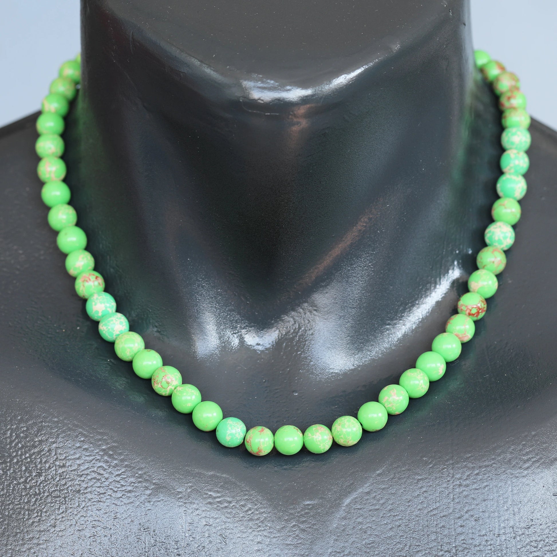 Natural Green Imperial Jasper Beaded Clasp Choker Necklace - ElisaJewelryArt