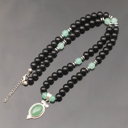 Colgante de león de latón, collar de macramé con cuentas de piedra de lava y ónix negro natural