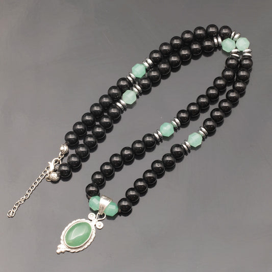 Colgante de león de latón, collar de macramé con cuentas de piedra de lava y ónix negro natural