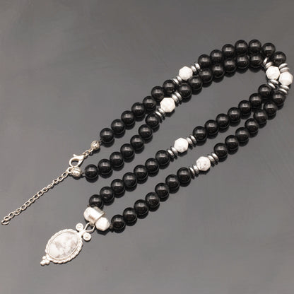 Colgante de león de latón, collar de macramé con cuentas de piedra de lava y ónix negro natural