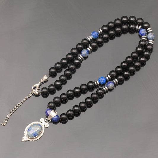 Colgante de león de latón, collar de macramé con cuentas de piedra de lava y ónix negro natural