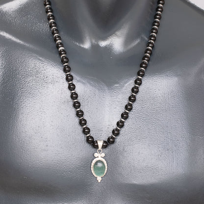 Colgante de león de latón, collar de macramé con cuentas de piedra de lava y ónix negro natural