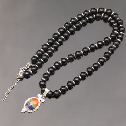 Löwenanhänger aus Messing, Makramee-Halskette mit natürlichen schwarzen Onyx- und Lavasteinperlen