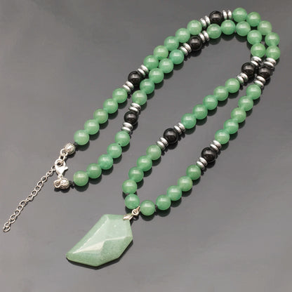 Colgante de león de latón, collar de macramé con cuentas de piedra de lava y ónix negro natural