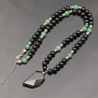 Colgante de león de latón, collar de macramé con cuentas de piedra de lava y ónix negro natural